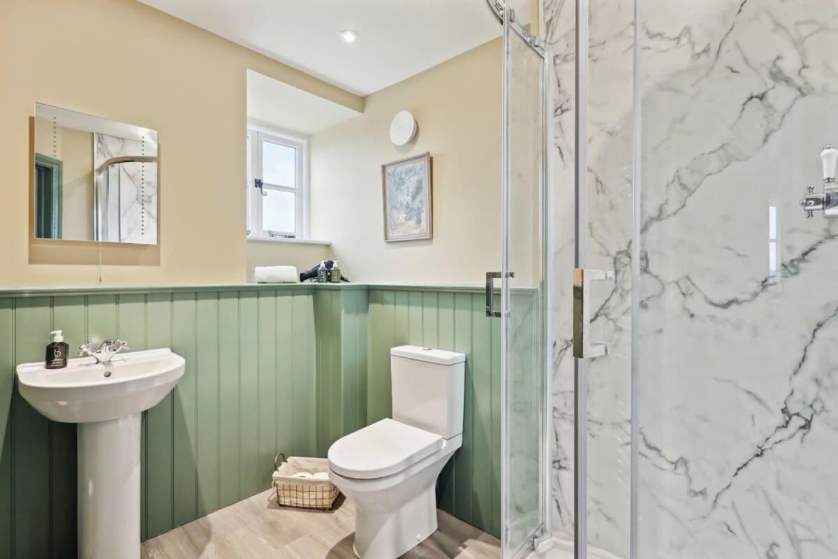 Вилла Sophie'S Barn - Hot Tub Packages Available Маркет-Харборо Экстерьер фото